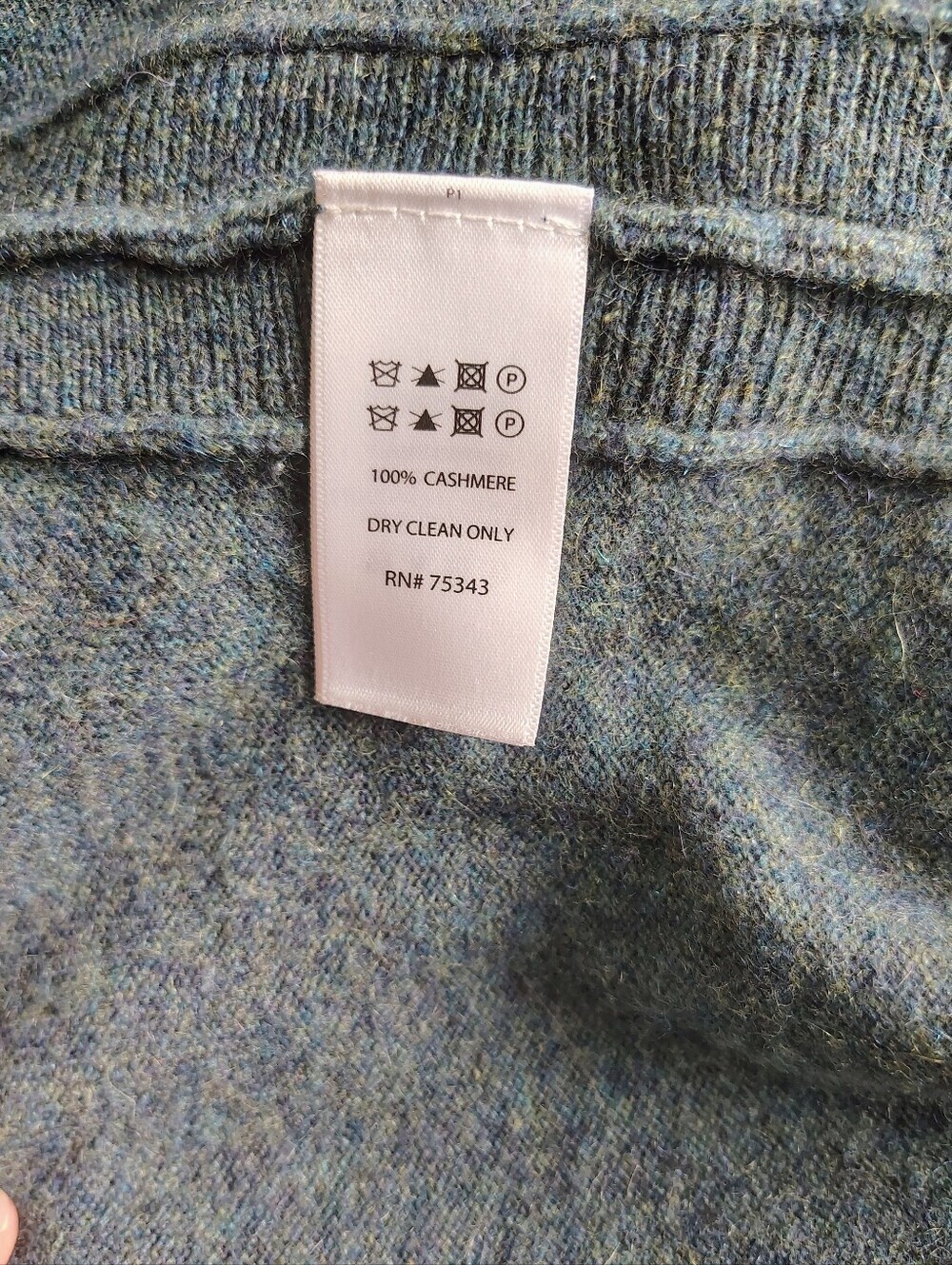 Max Studio Sweater 100% Cashmere Turtle Neck Women's sz S Oversized. - Picture 6 of 11